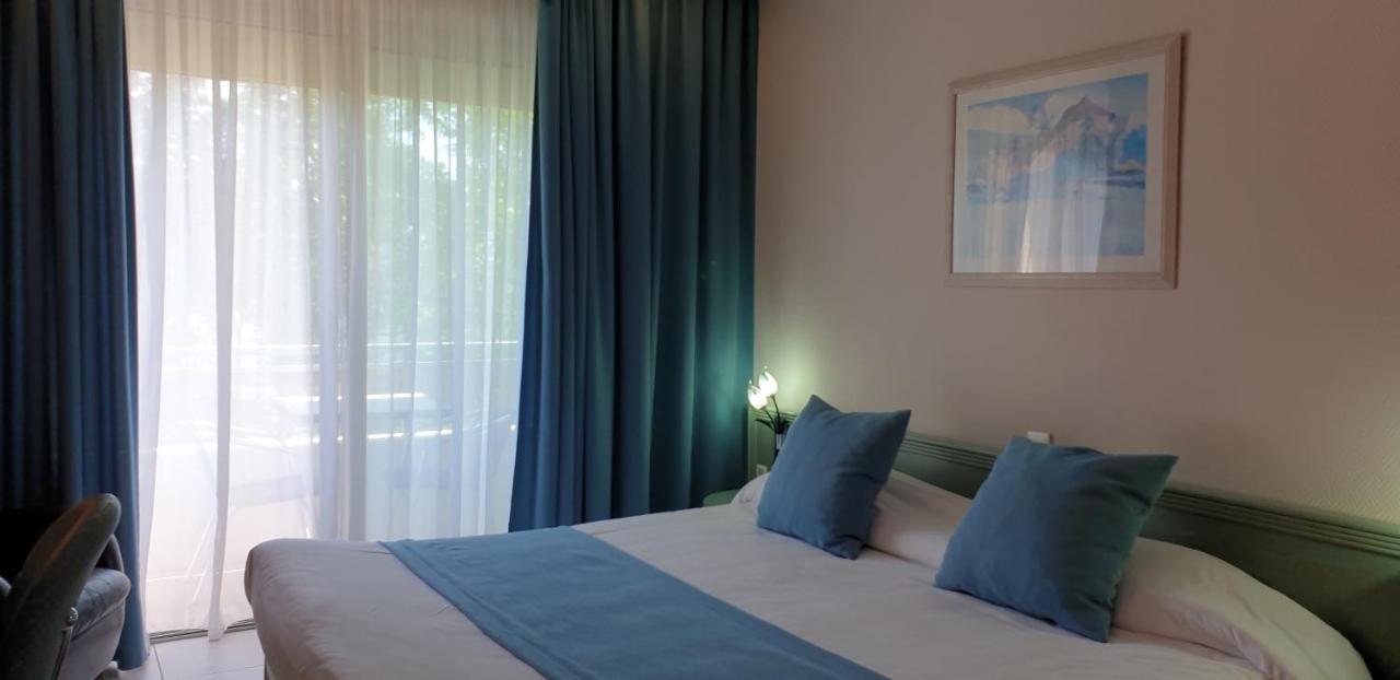 Logis Hotel & Restaurant Le Fleurance Buitenkant foto