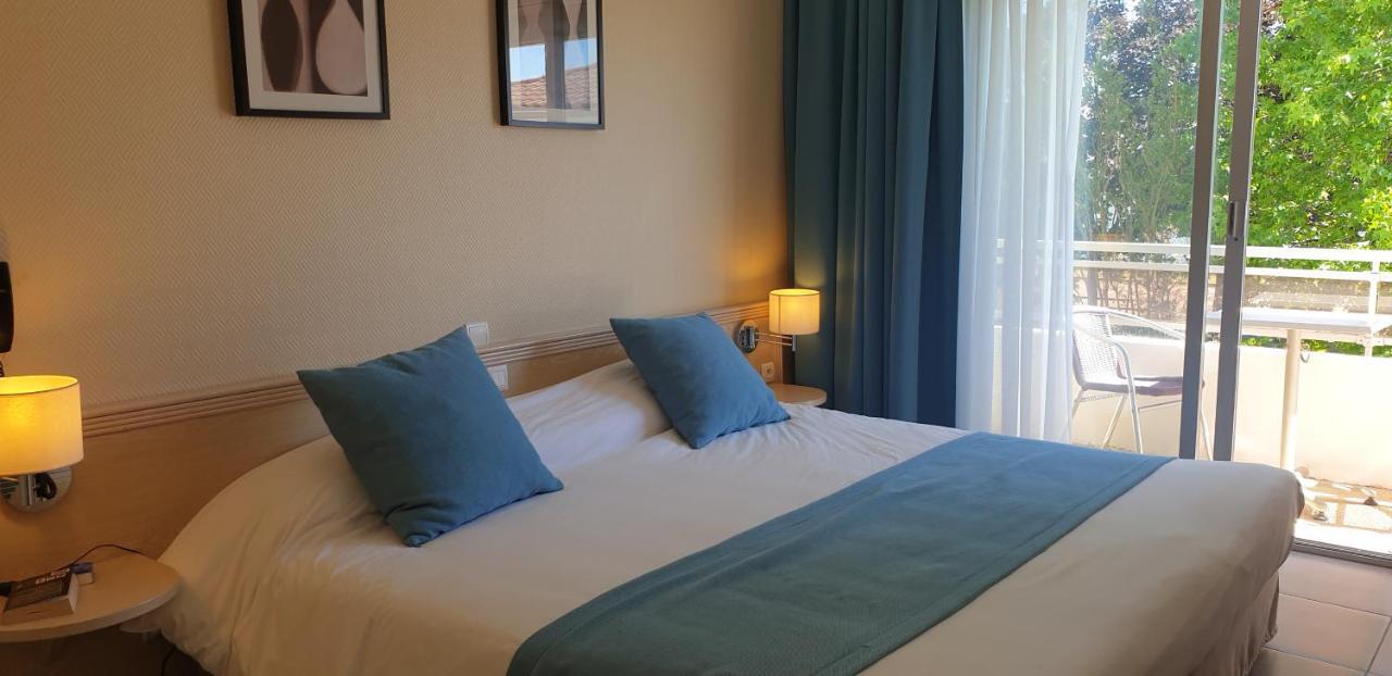 Logis Hotel & Restaurant Le Fleurance Buitenkant foto