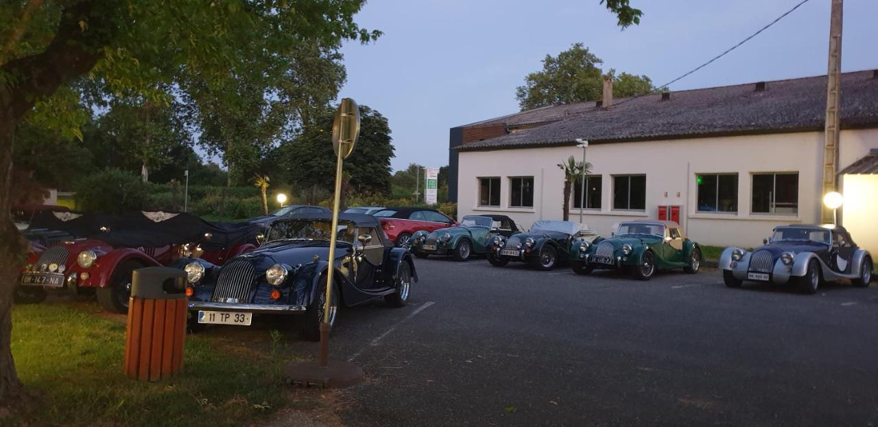 Logis Hotel & Restaurant Le Fleurance Buitenkant foto