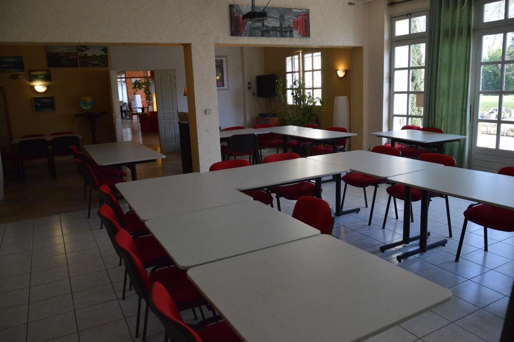 Logis Hotel & Restaurant Le Fleurance Buitenkant foto